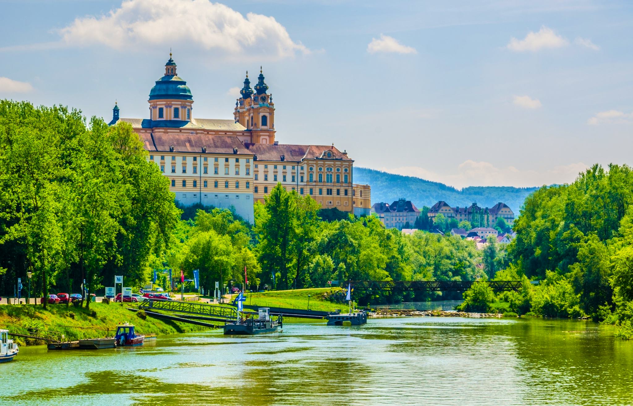 Vienna to Melk and Durnstein: Private day trip
