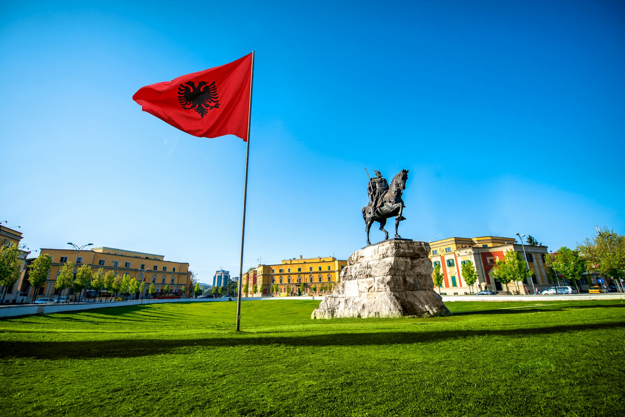 Shkoder to Durres and Tirana: Private day trip