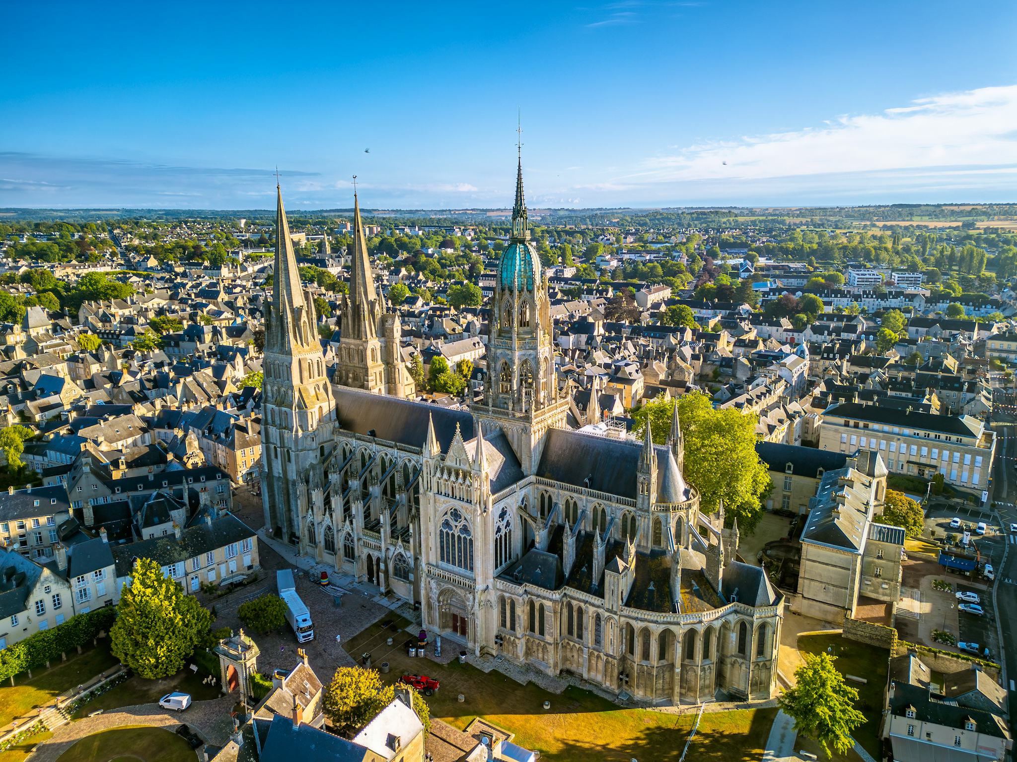 Honfleur to Bayeux: Private day trip