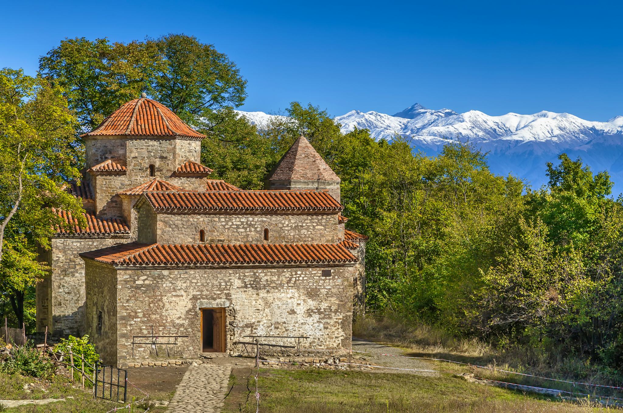 Dzveli Shuamta Monastery