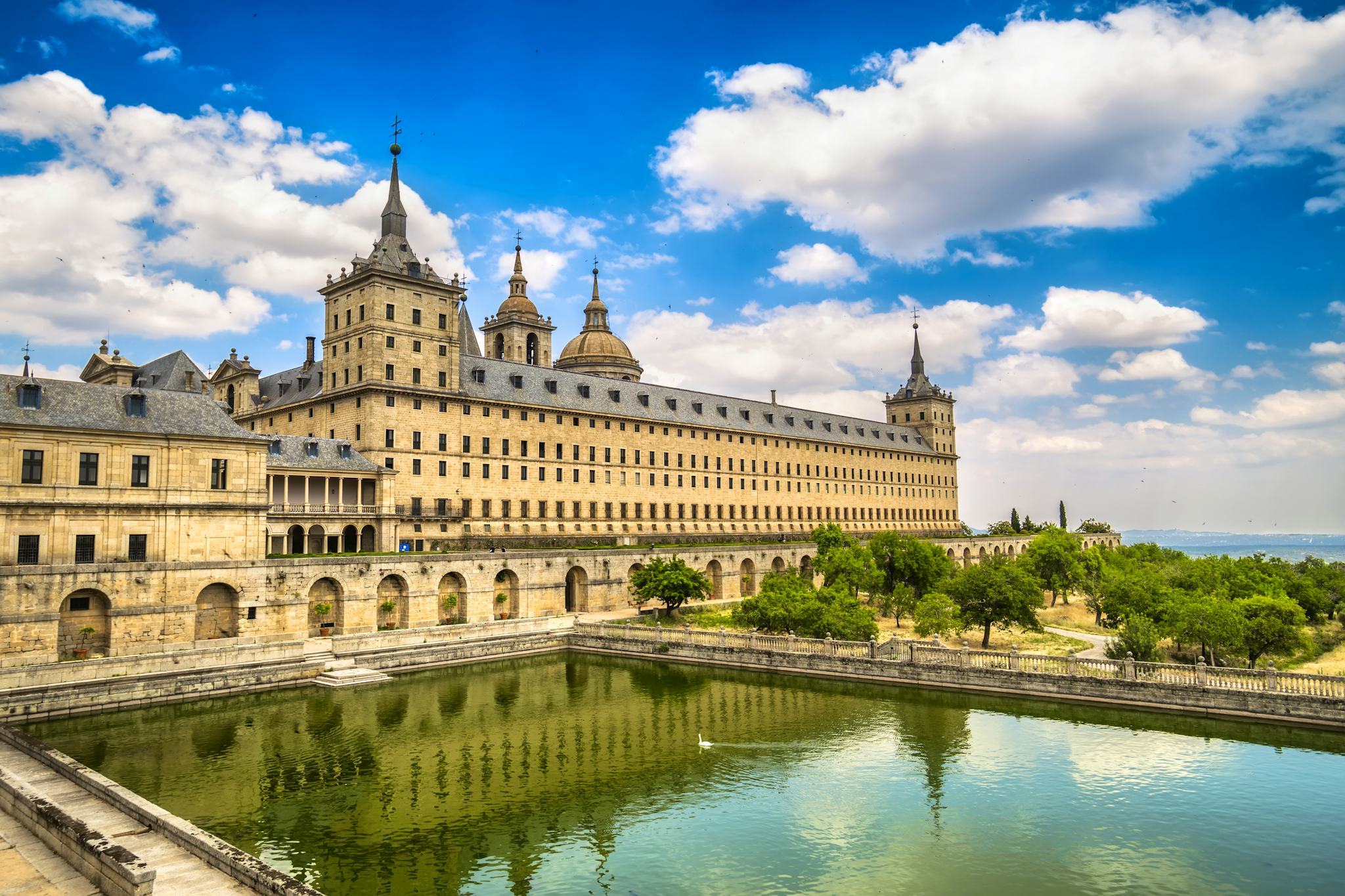 Madrid to El Escorial and The Valley of the Fallen: Day trip