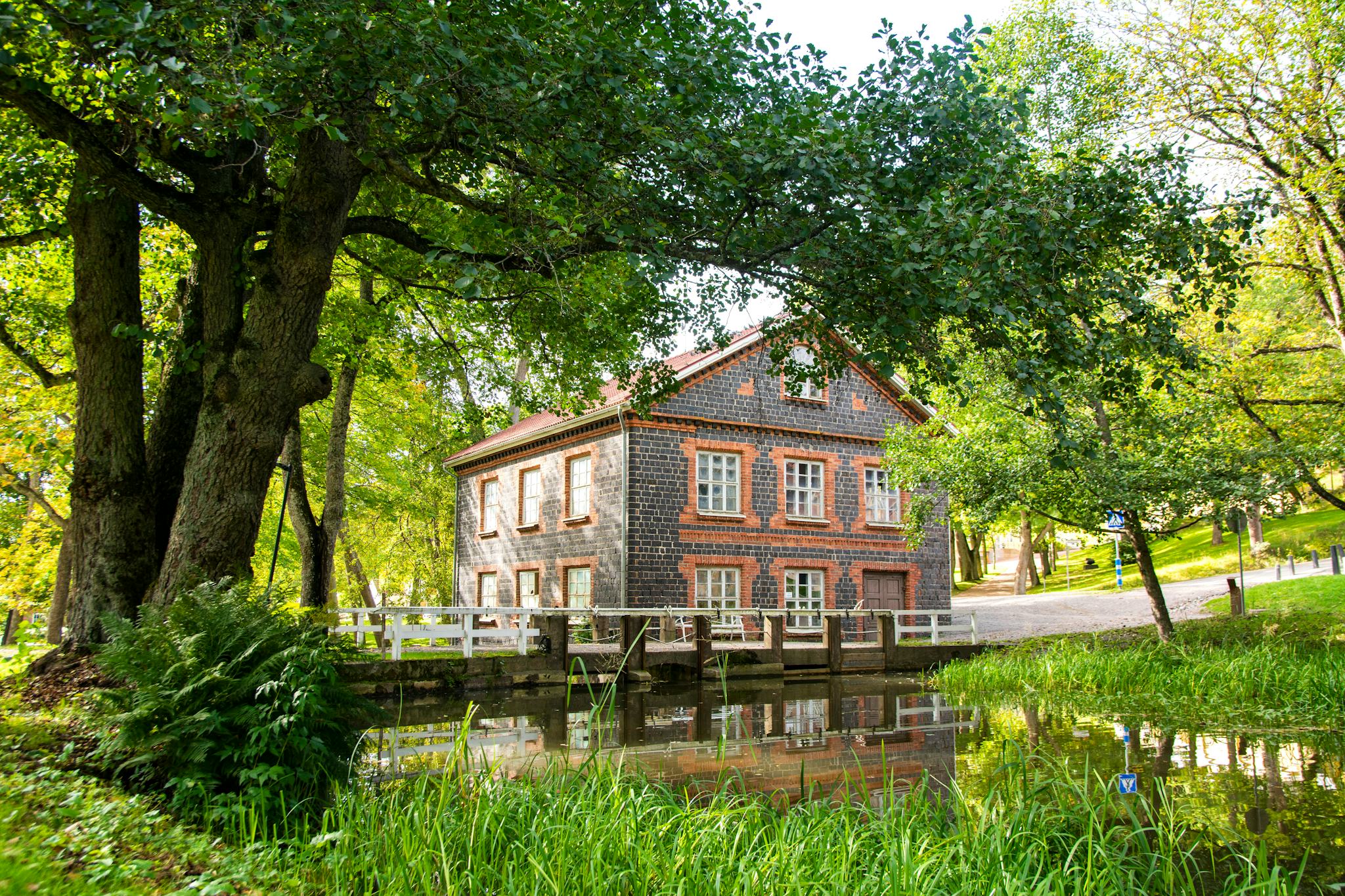 Helsinki to Fiskars Village and Raseborg: Private day trip hero image