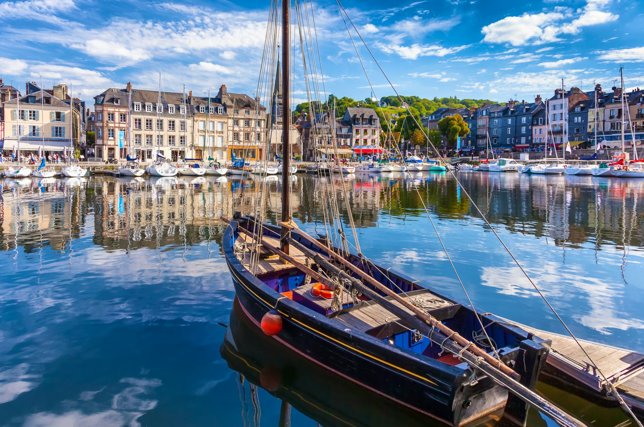 Rouen to Honfleur and Deauville: Private day trip