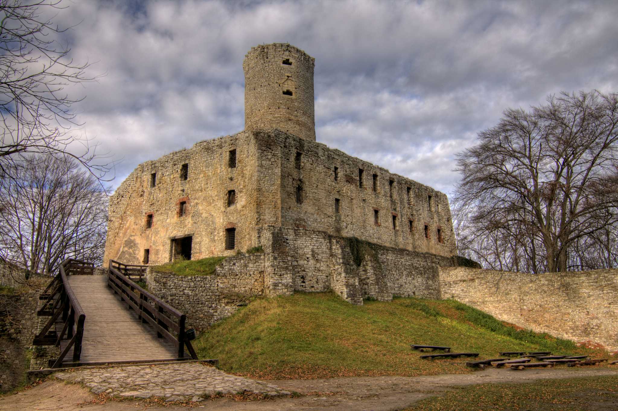 Lipowiec Castle