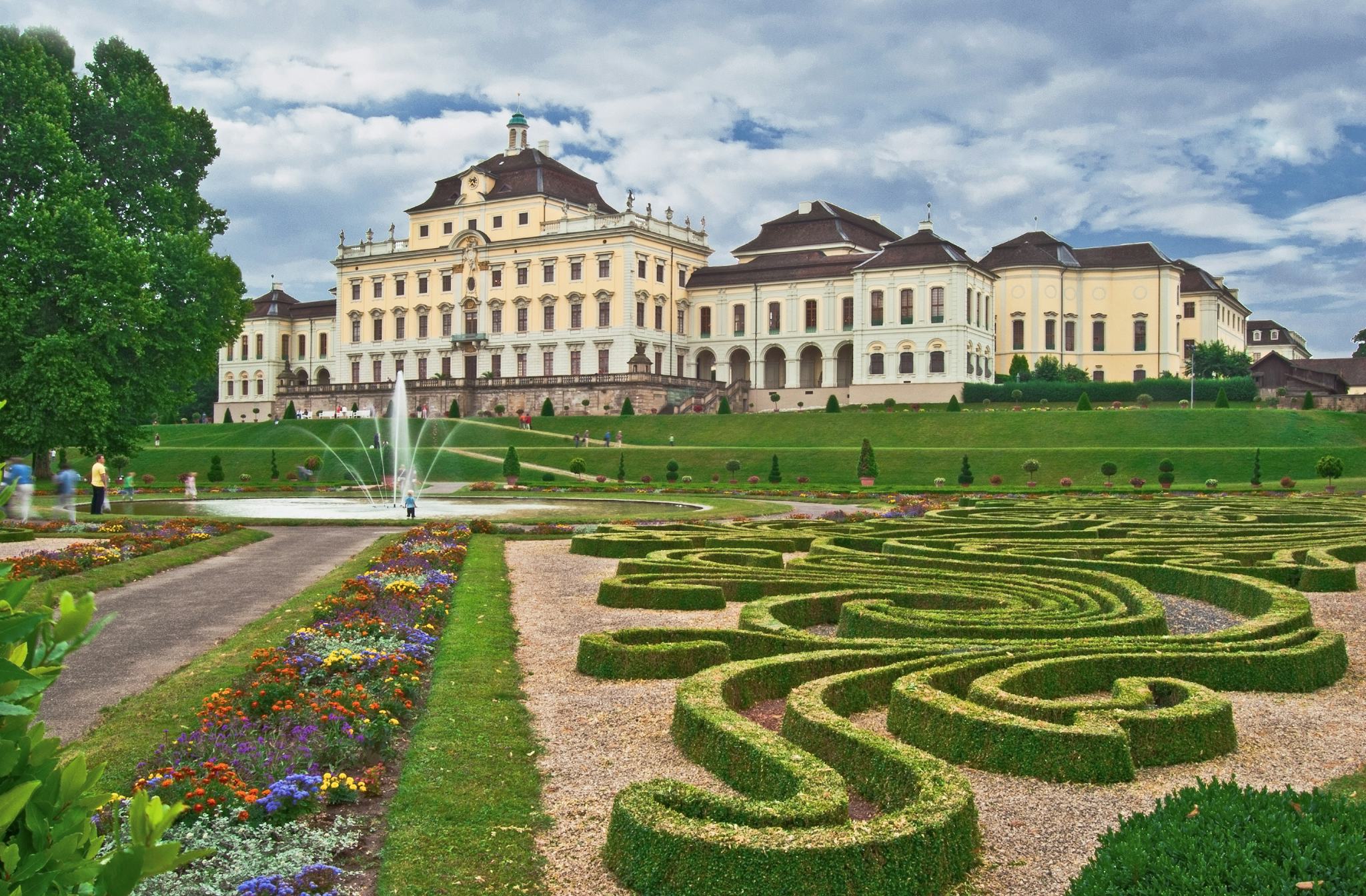 Stuttgart to Ludwigsburg Palace and Maulbronn: Day trip hero image