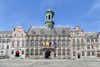 Mons