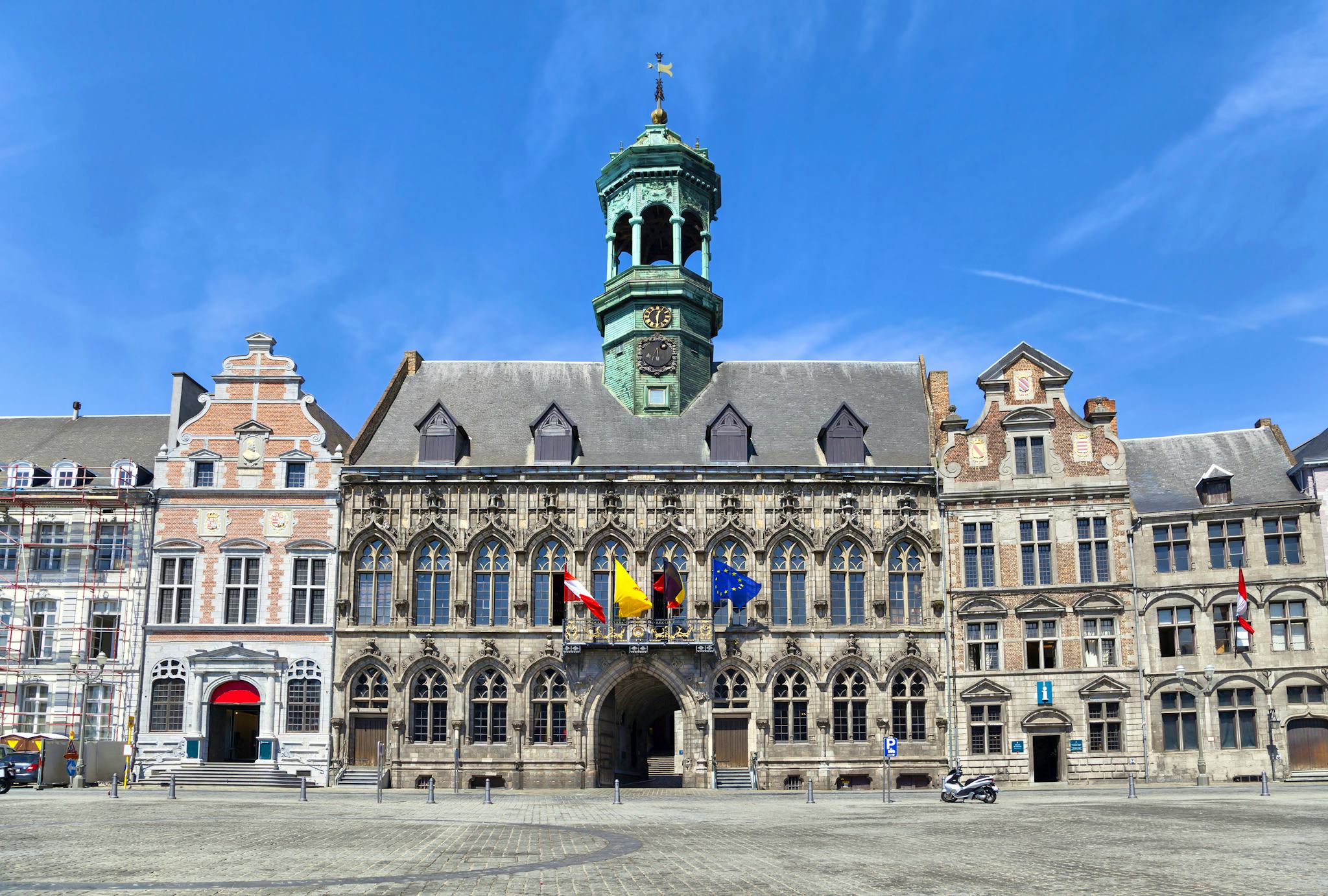 Brussels to Mons and Valenciennes: Private day trip