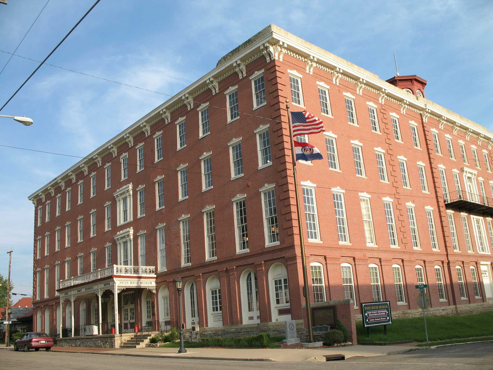 Patee House Museum And Jesse James Homes