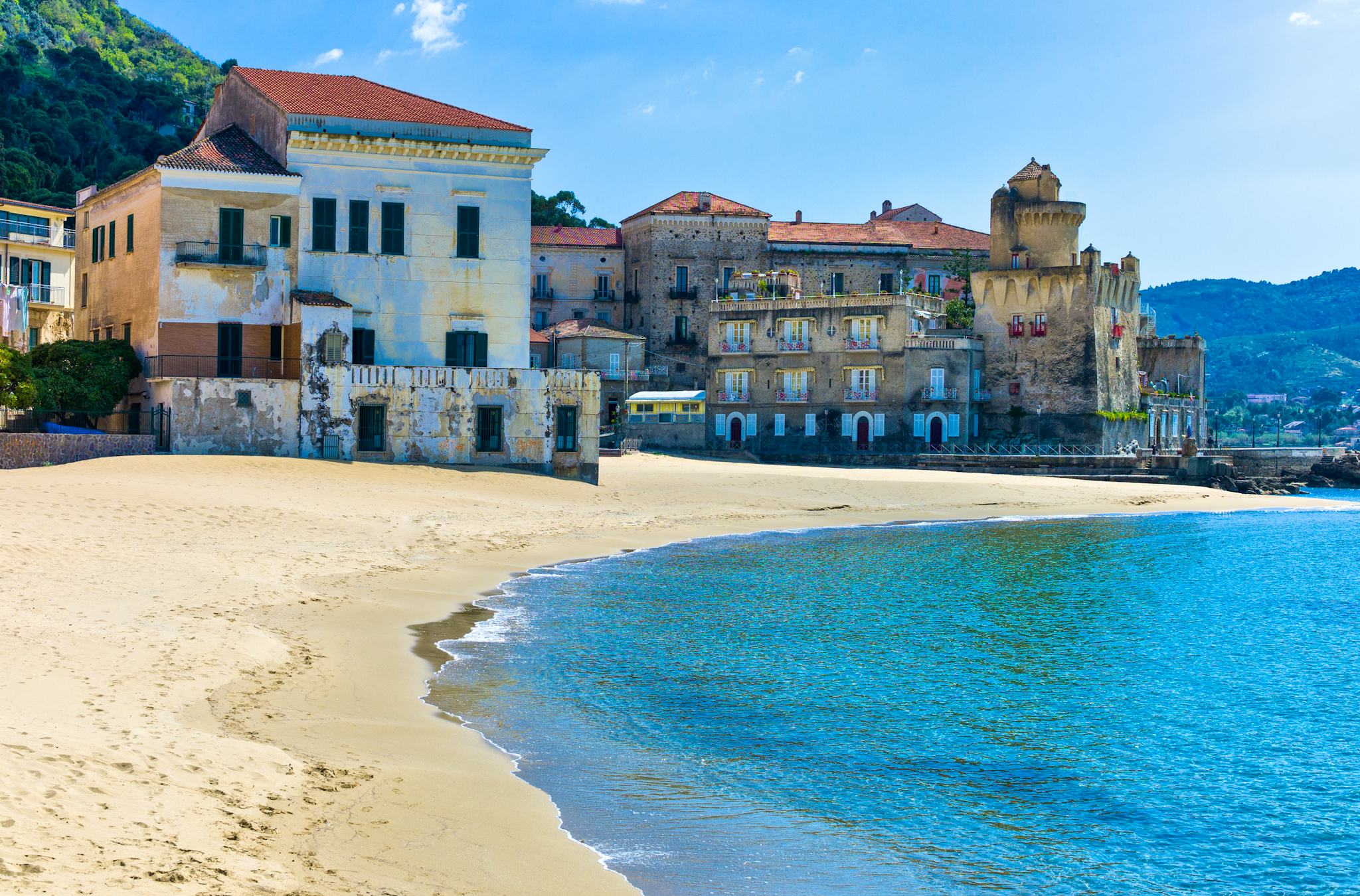Santa Maria di Castellabate para Positano