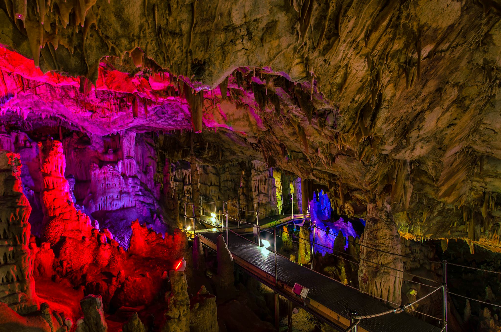 Sfentoni Cave