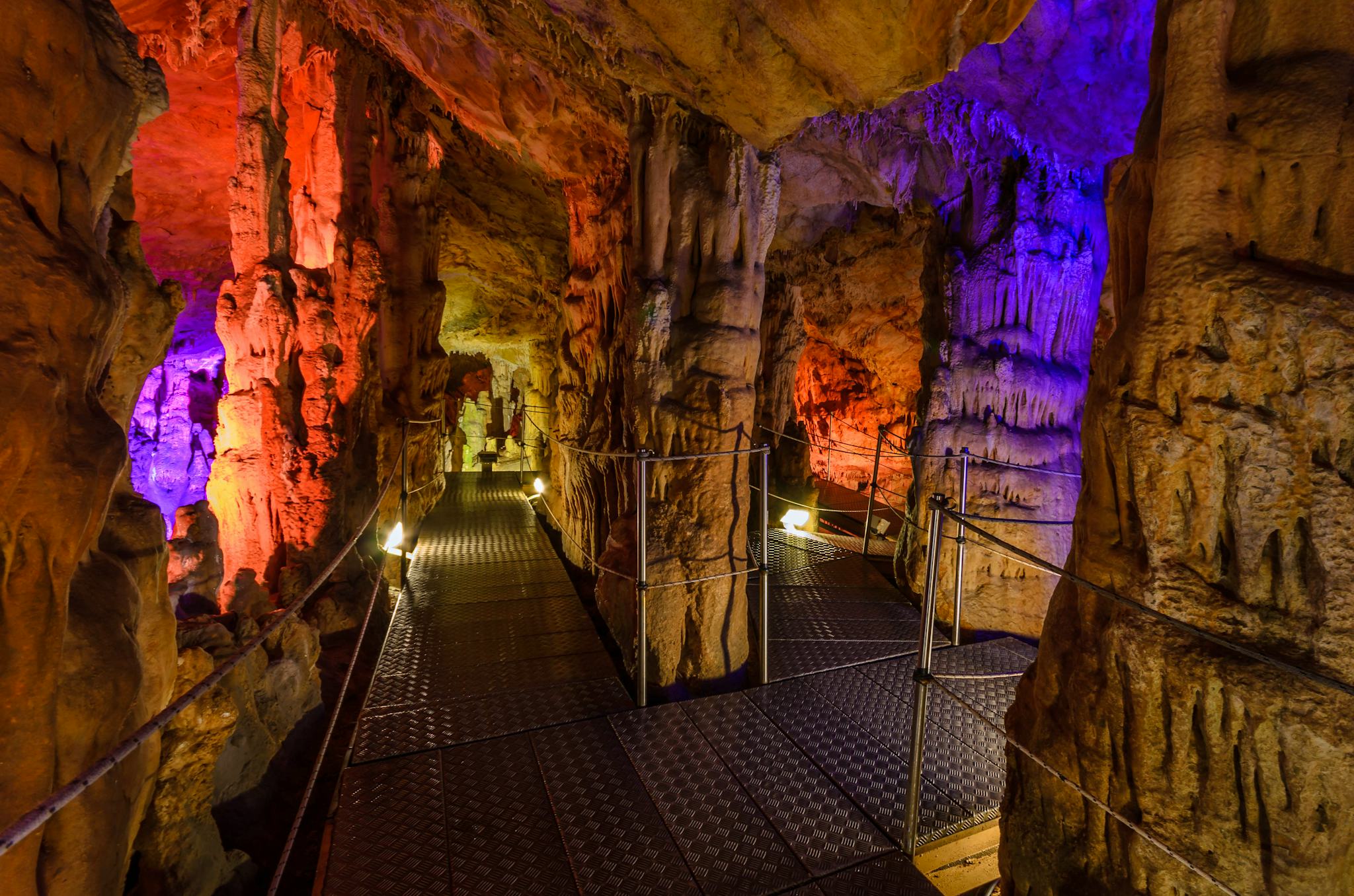 Sfentoni Cave