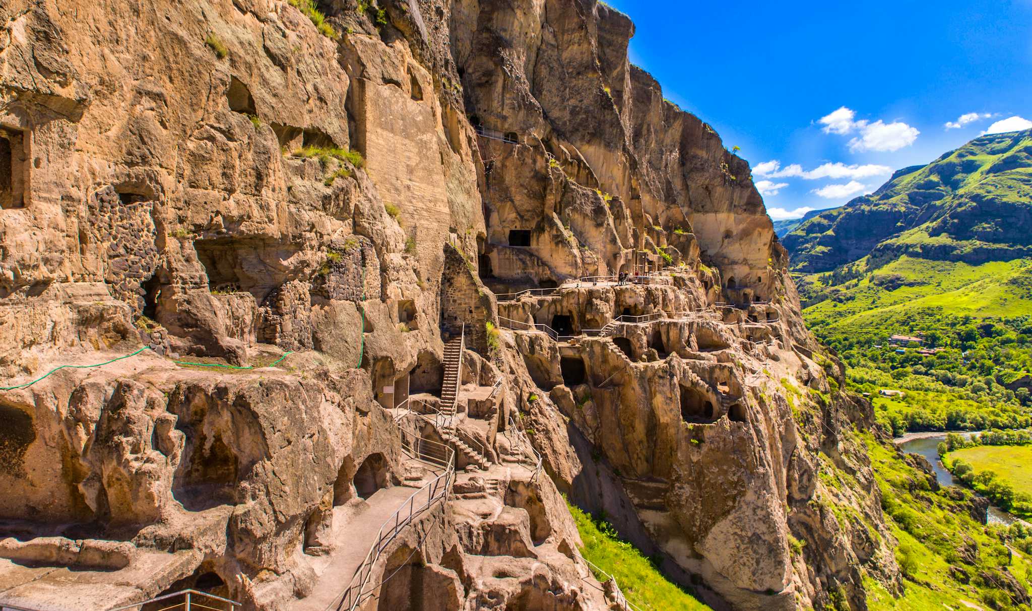 Vardzia