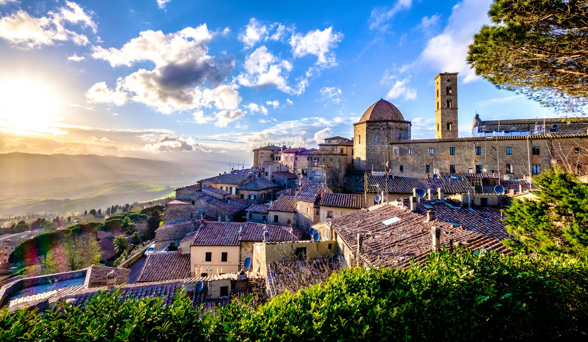 San Gimignano to Volterra and Lajatico: Private day trip