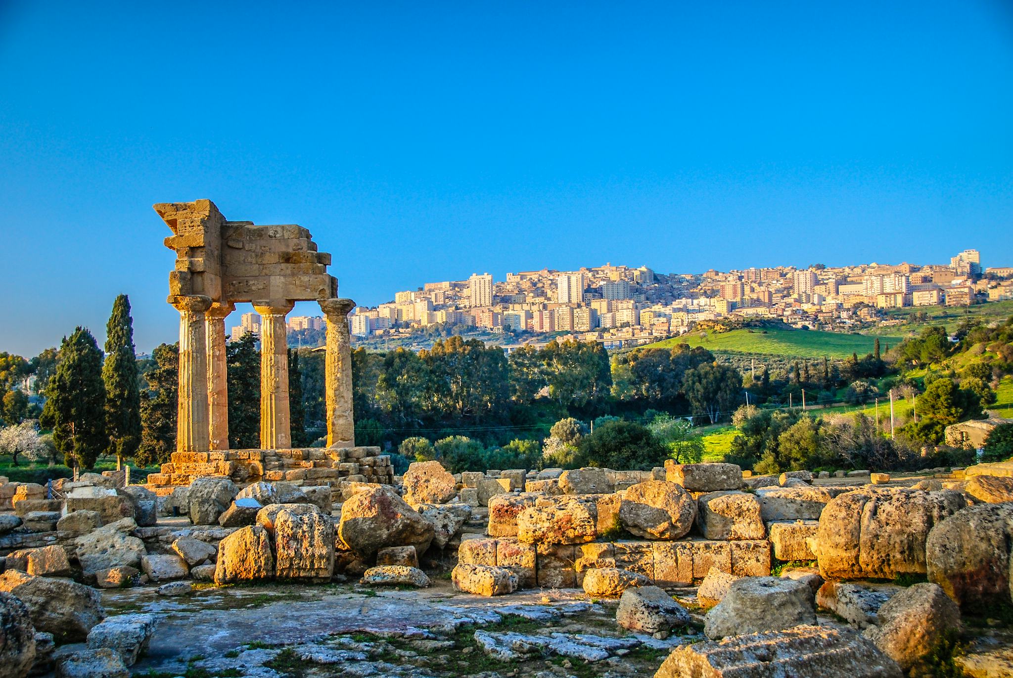 Palermo to Cefalu and Agrigento: Private day trip