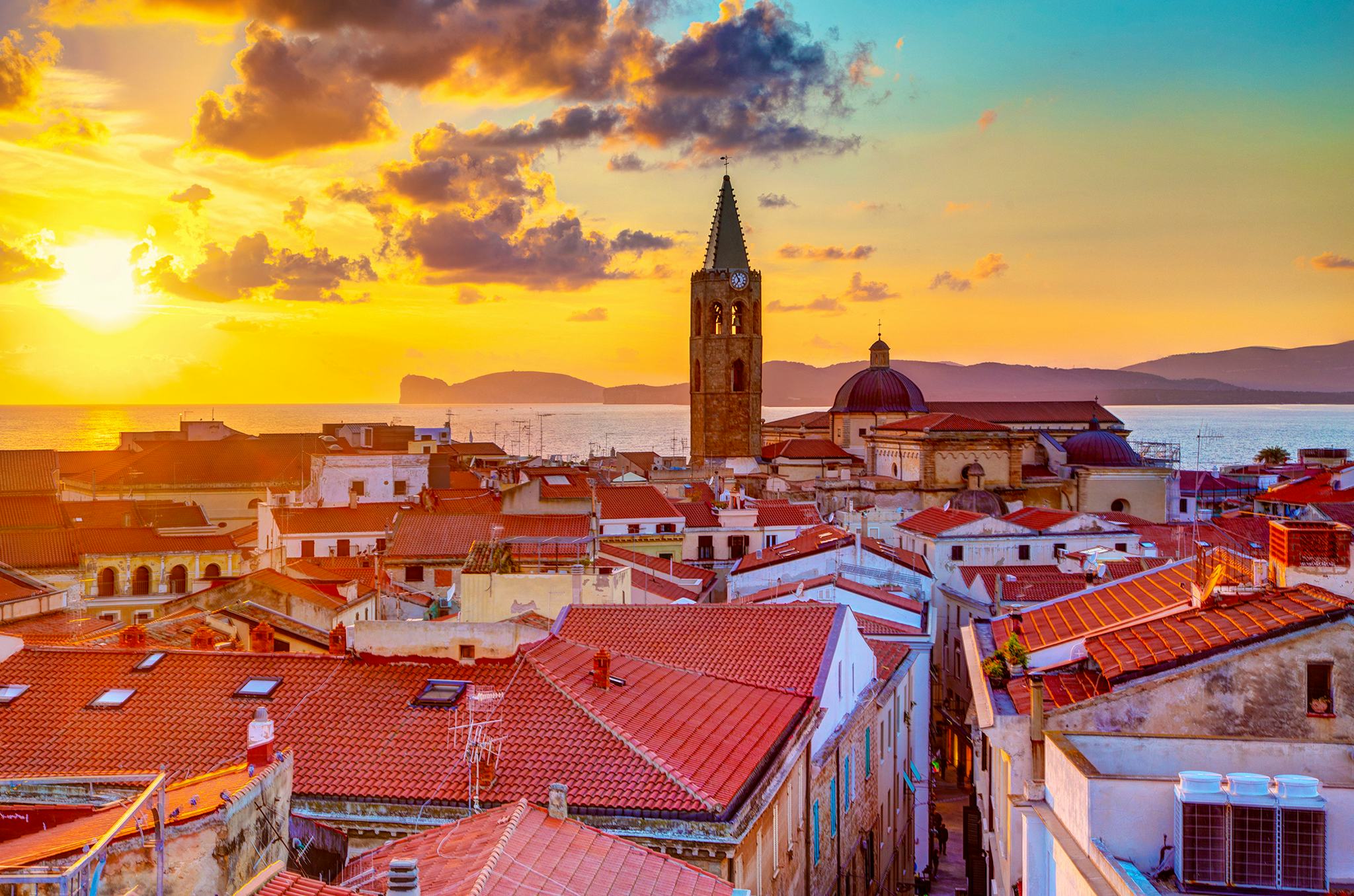 Olbia to Alghero and Orgosolo: Private day trip