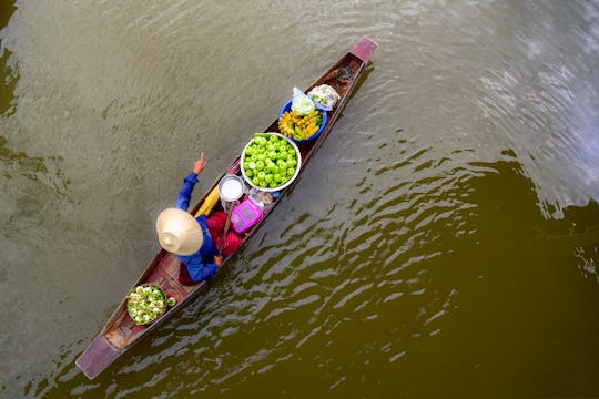Amphawa Floating Market