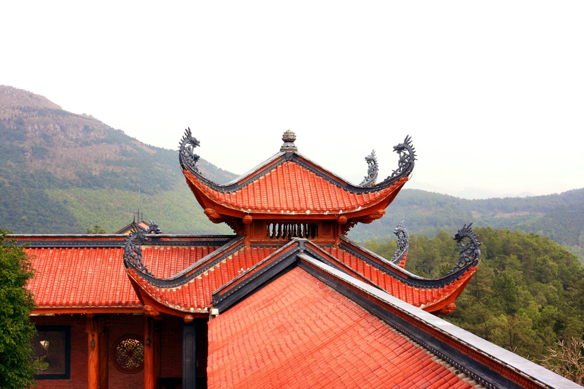 Ba Vang Pagoda