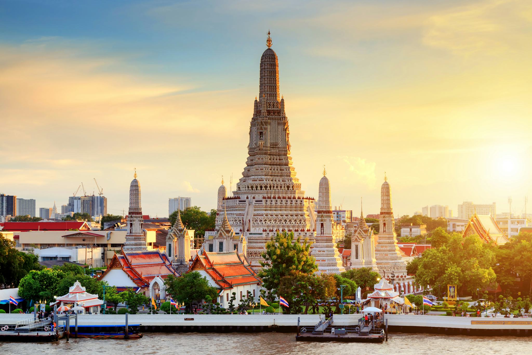 Laem Chabang Port to Bangkok: Private day trip hero image