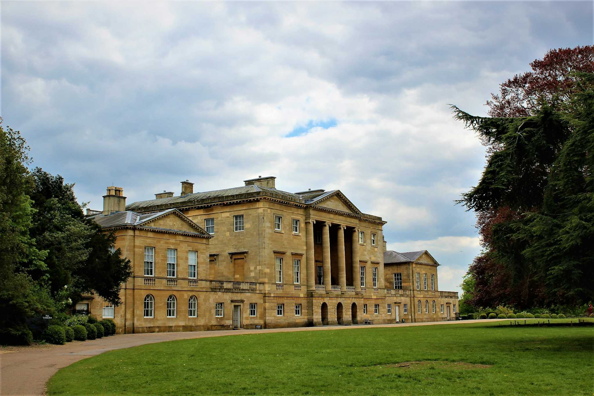 Basildon Park