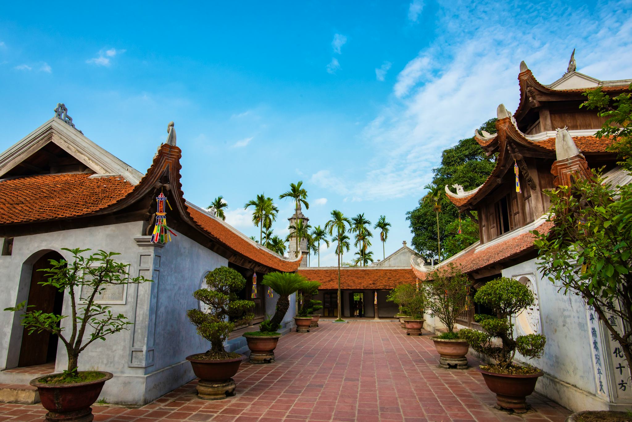 But Thap Pagoda