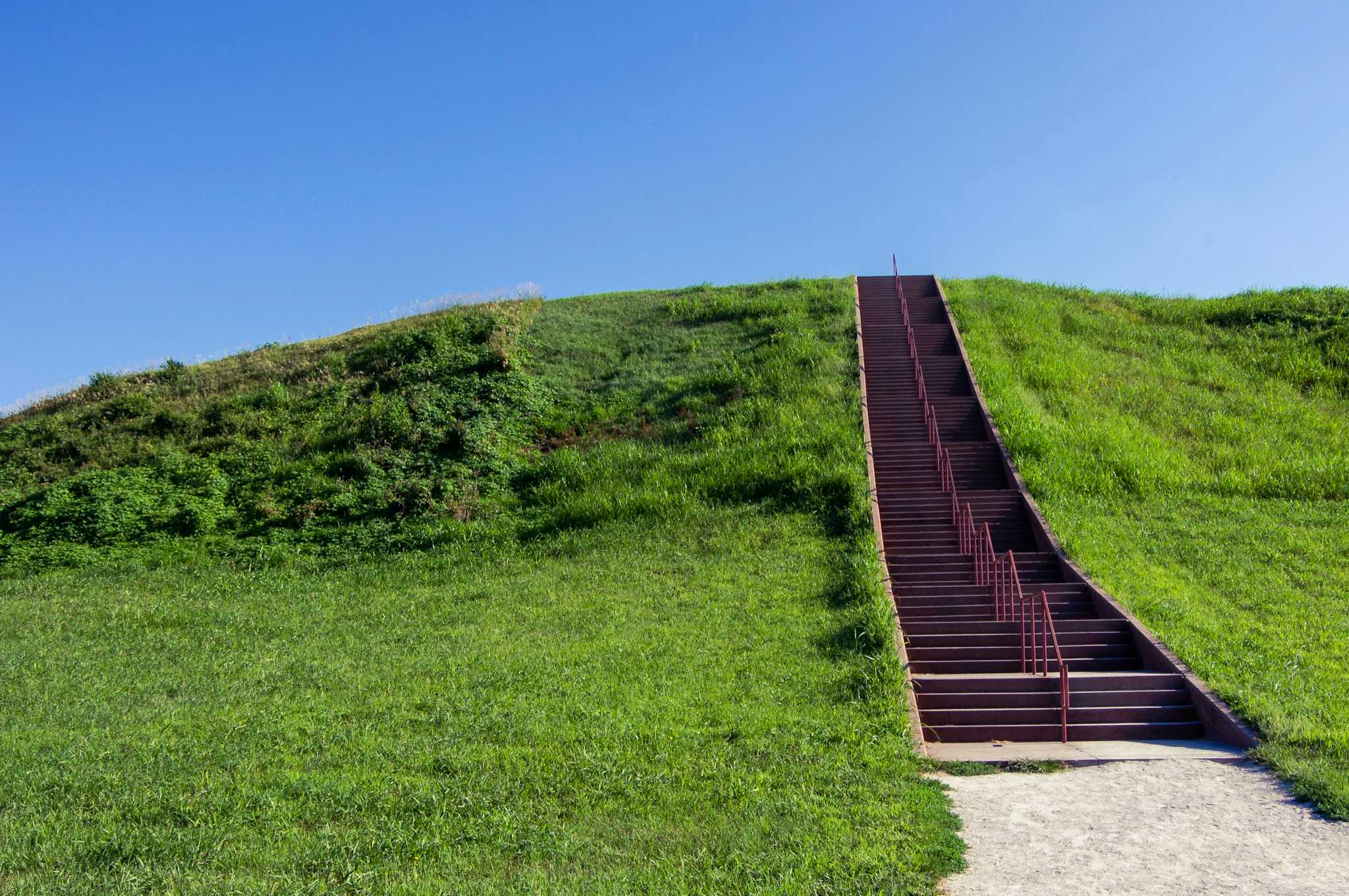 Cahokia Mounds State Historic Site