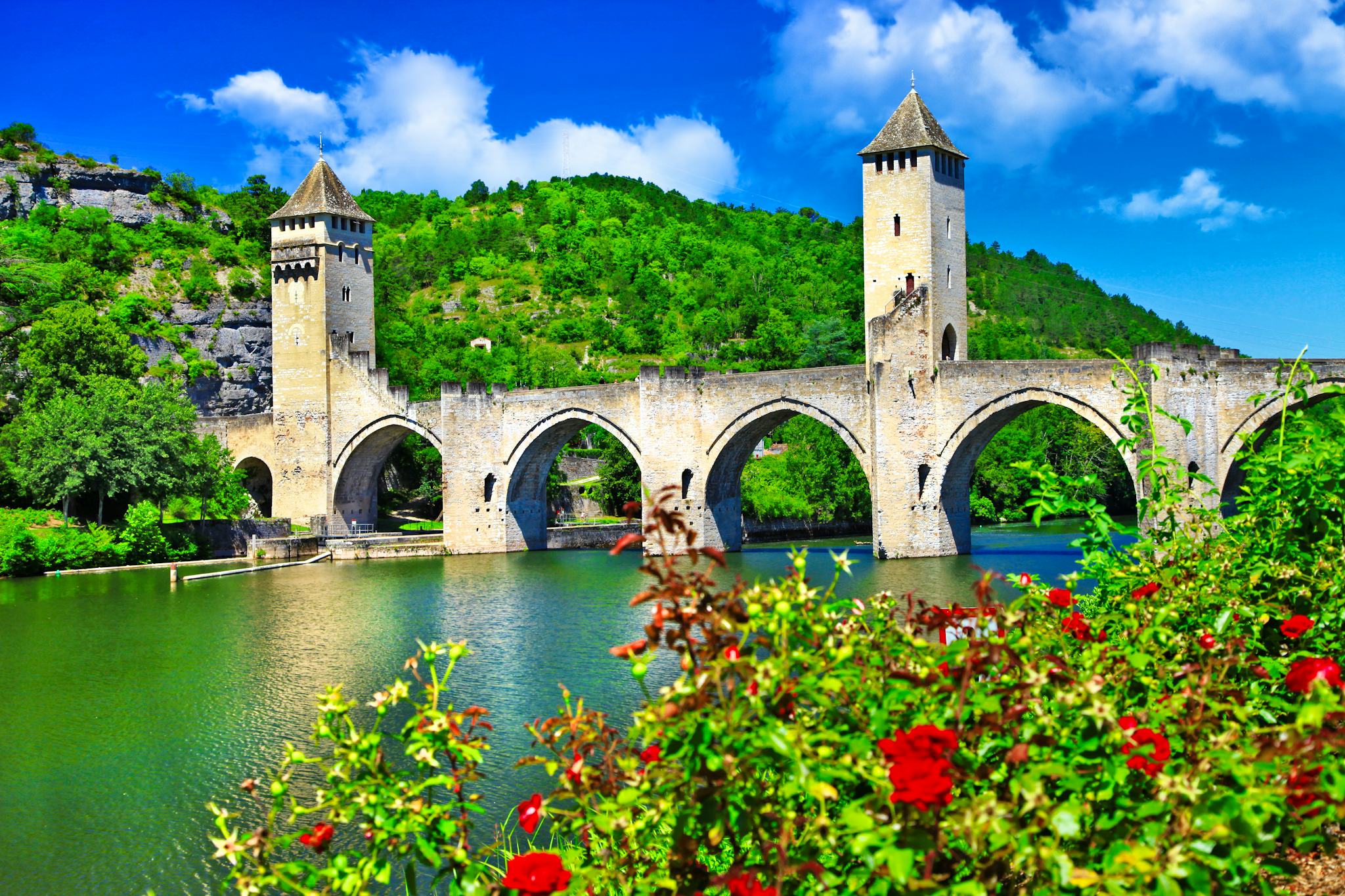 Toulouse to Cahors and Saint-Cirq-Lapopie: Private day trip