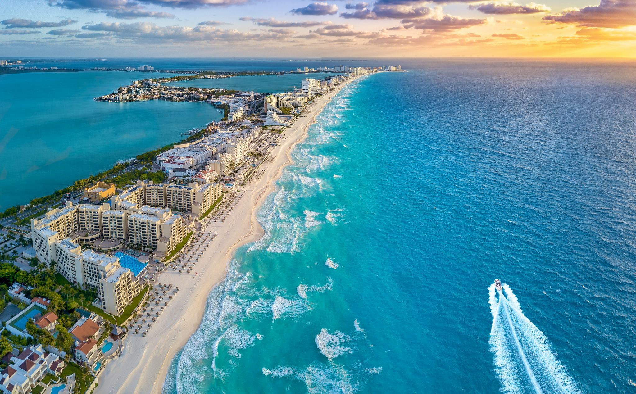 Puerto Morelos to Cancun and Isla Blanca: Private day trip