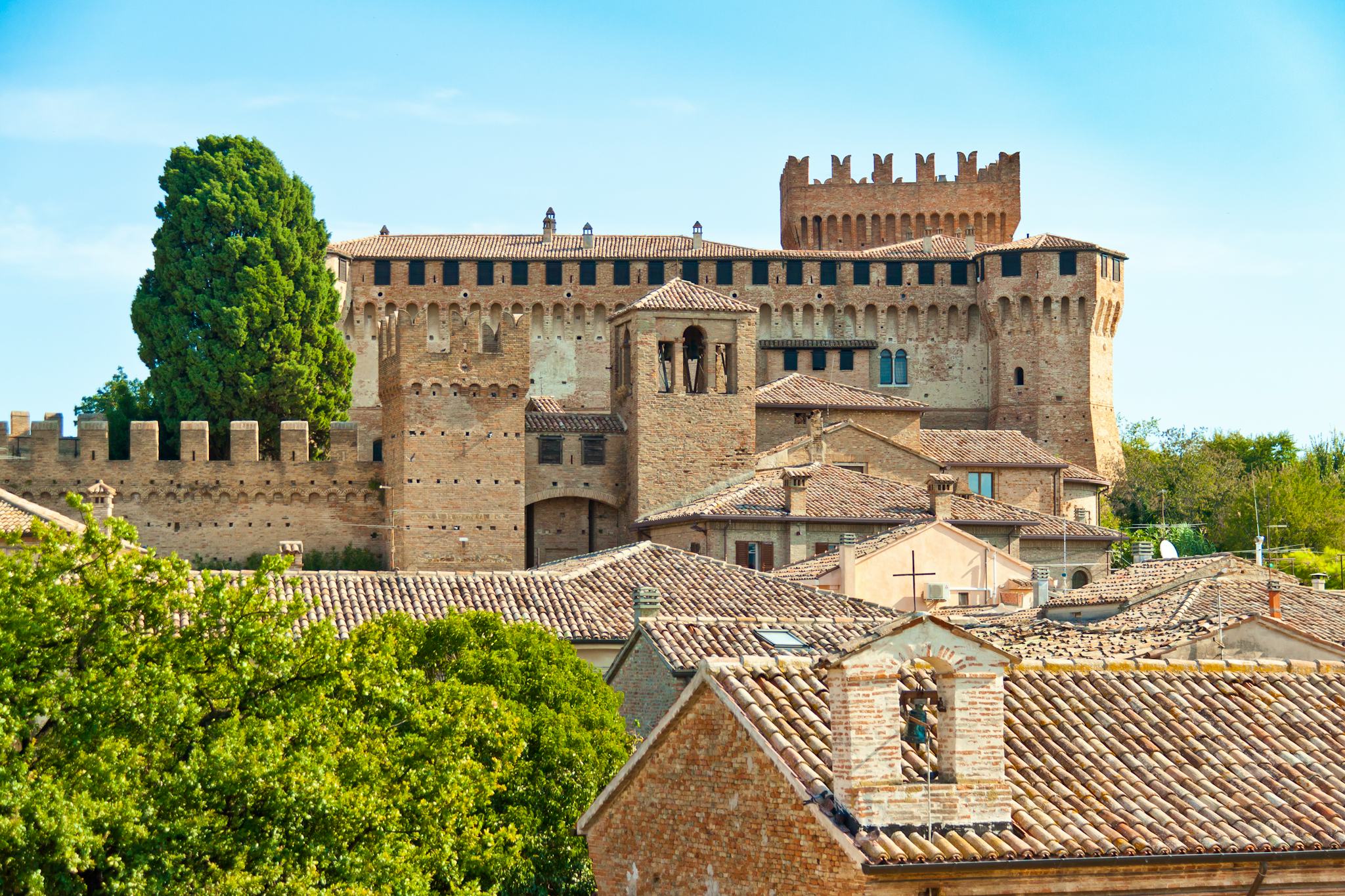 Ancona to Gradara Castle and Pesaro: Private day trip