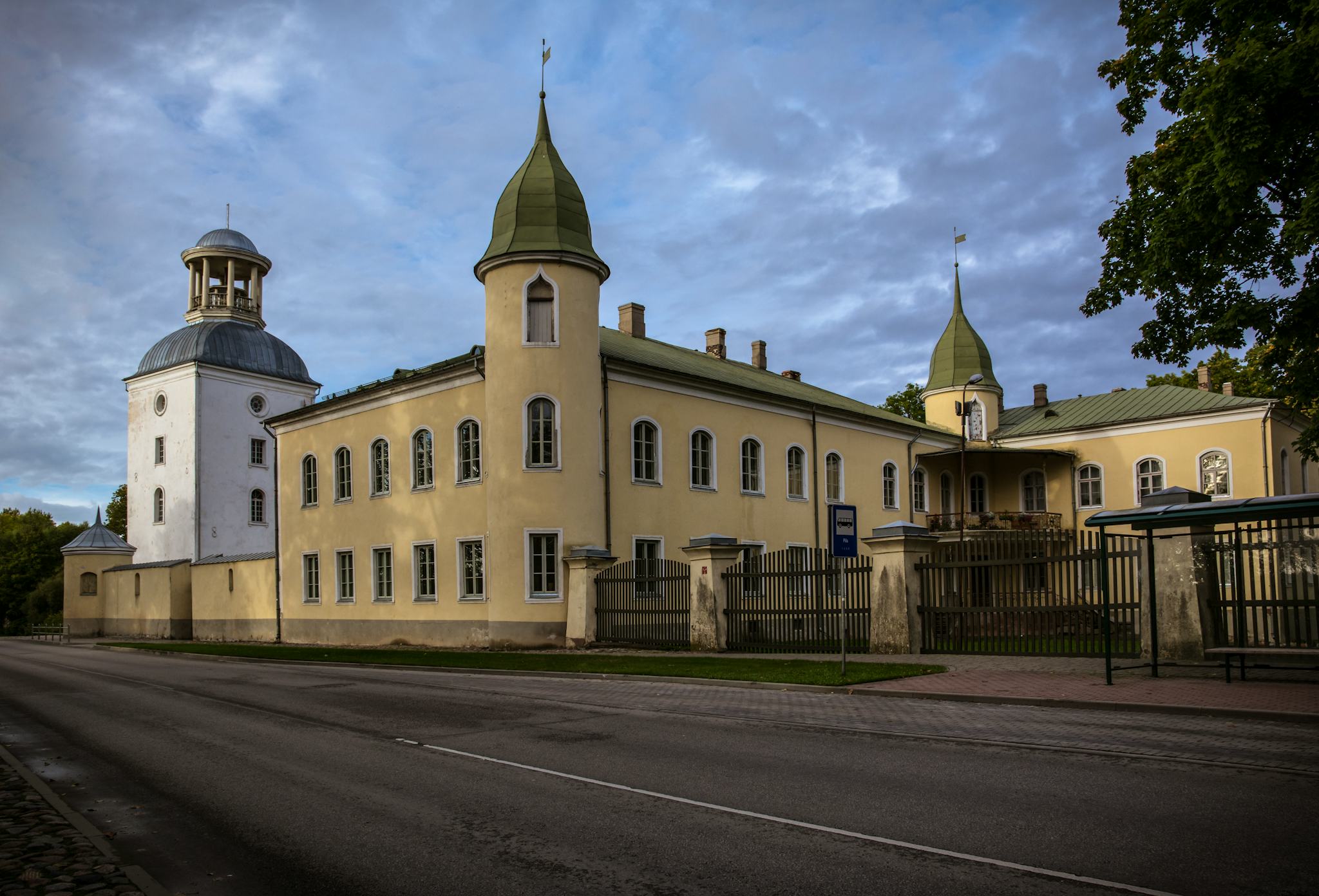 Krustpils Schloss und Freilichtmuseum