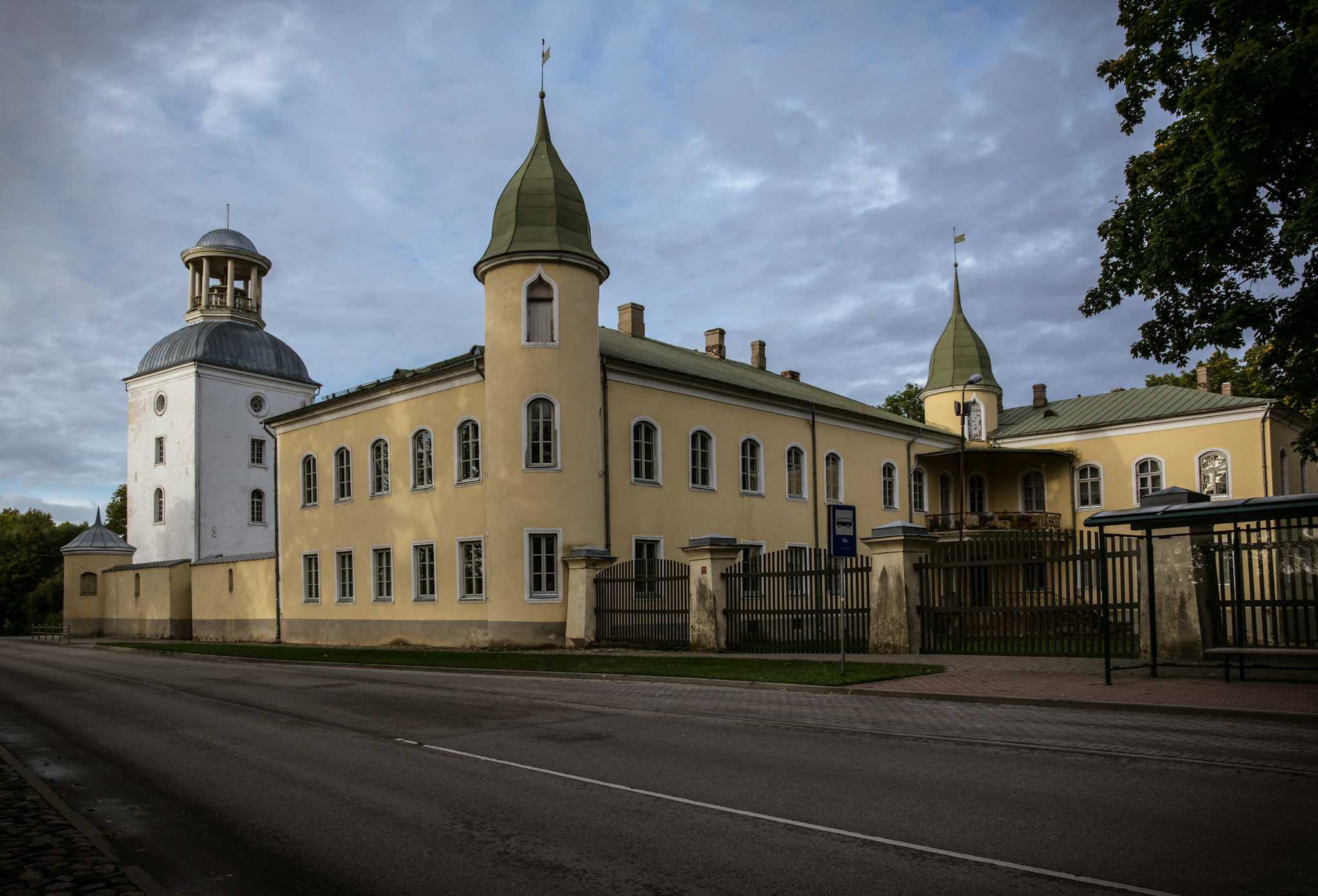 Krustpils Schloss und Freilichtmuseum