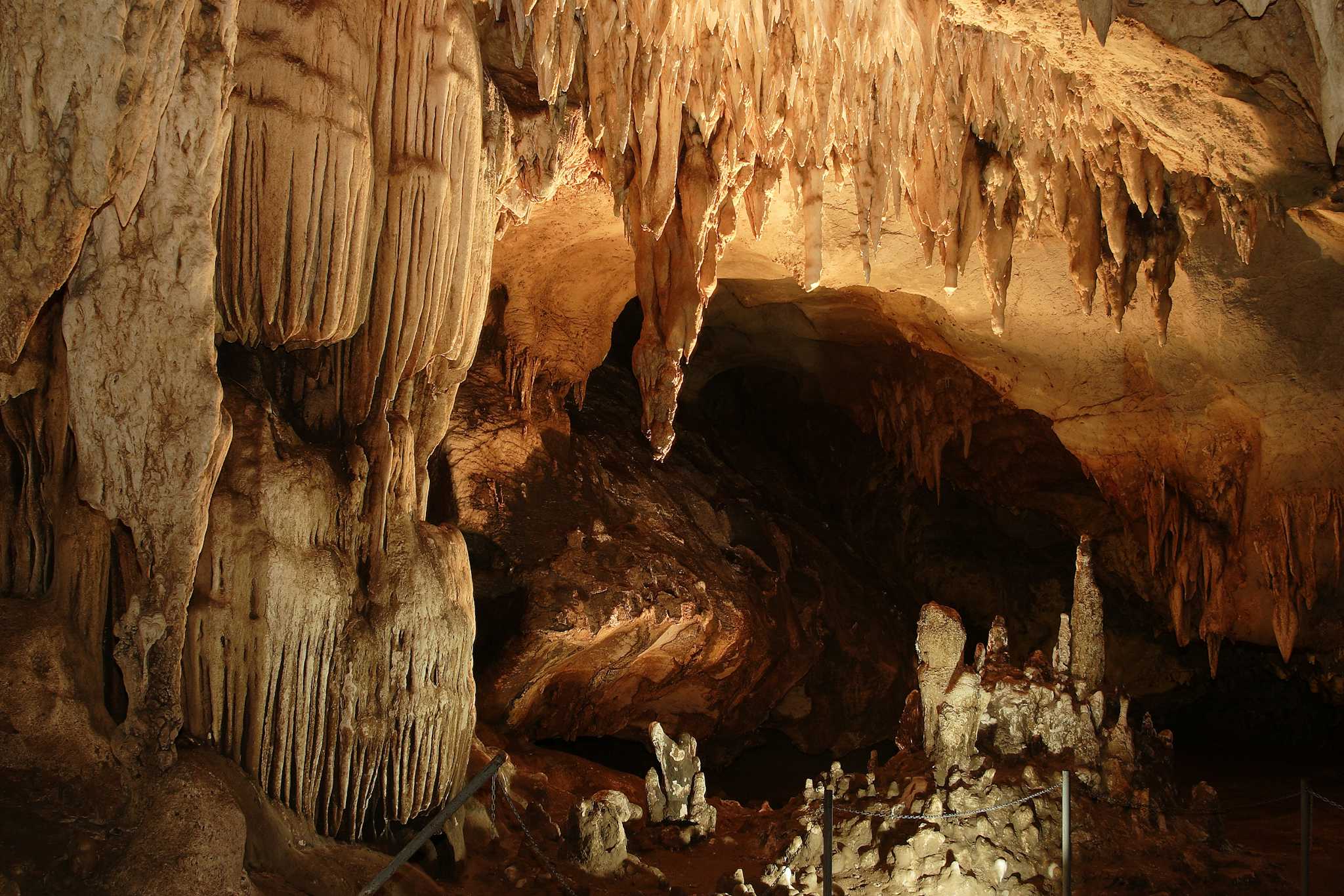 Lawa Cave