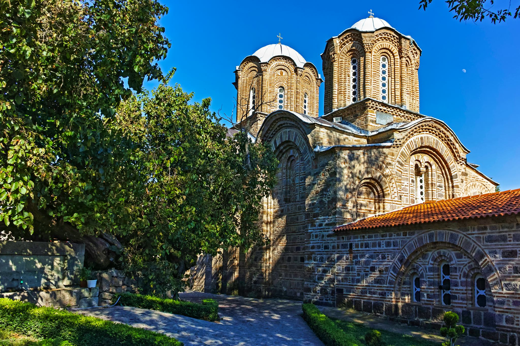 Lesnovo monastery