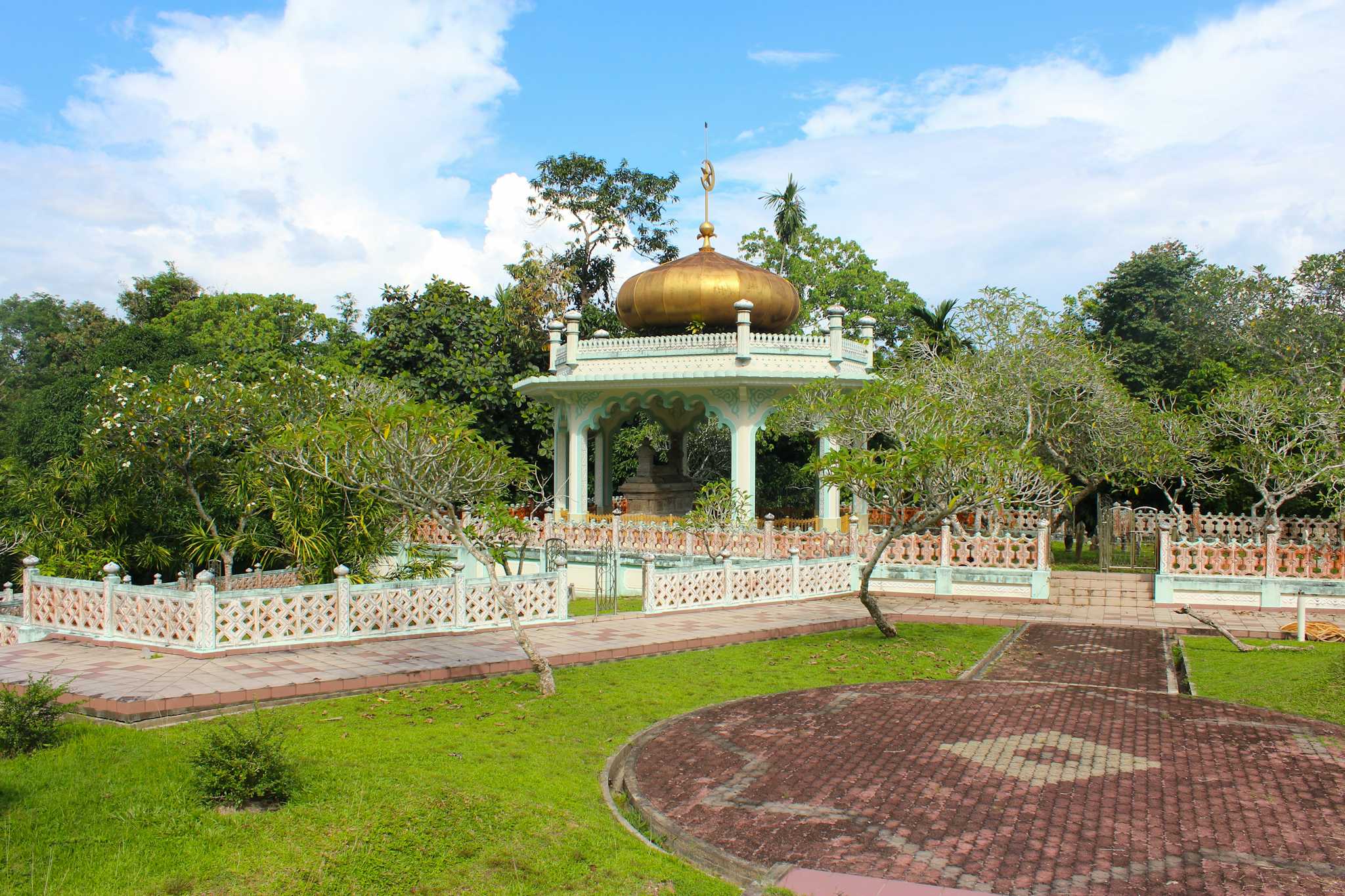 Mausolée du Sultan Bolkiah