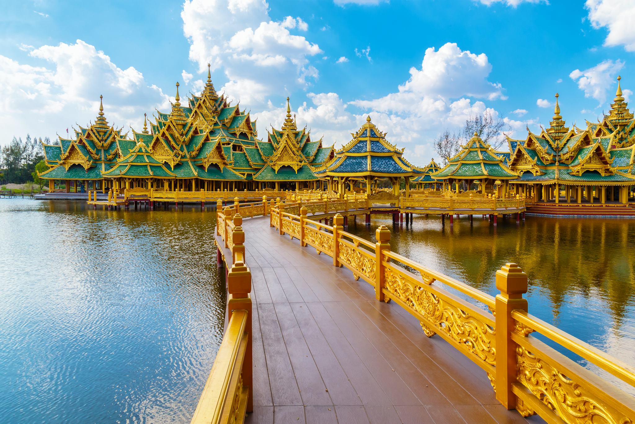 Bangkok to Muang Boran and Nacha Temple: Private day trip