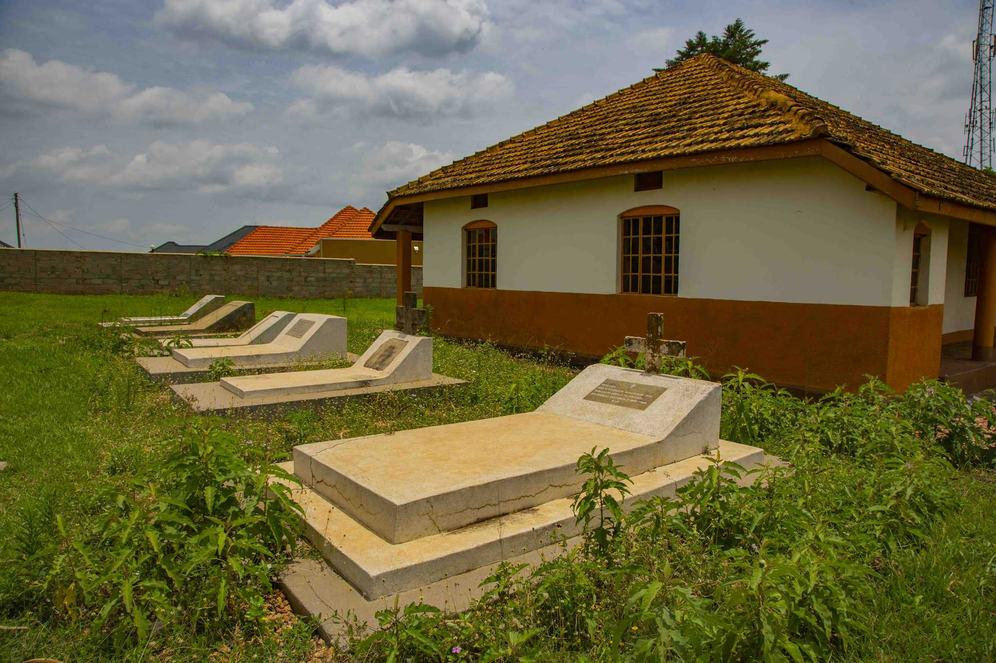 Nkokonjeru Tombs