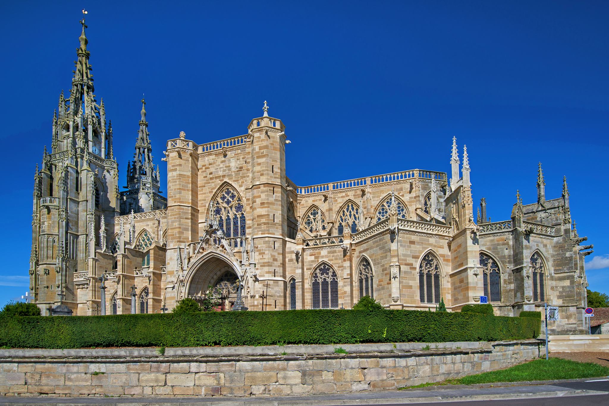 Basilique Notre-Dame de l'Epine