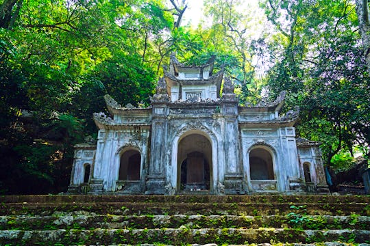 Perfume Pagoda