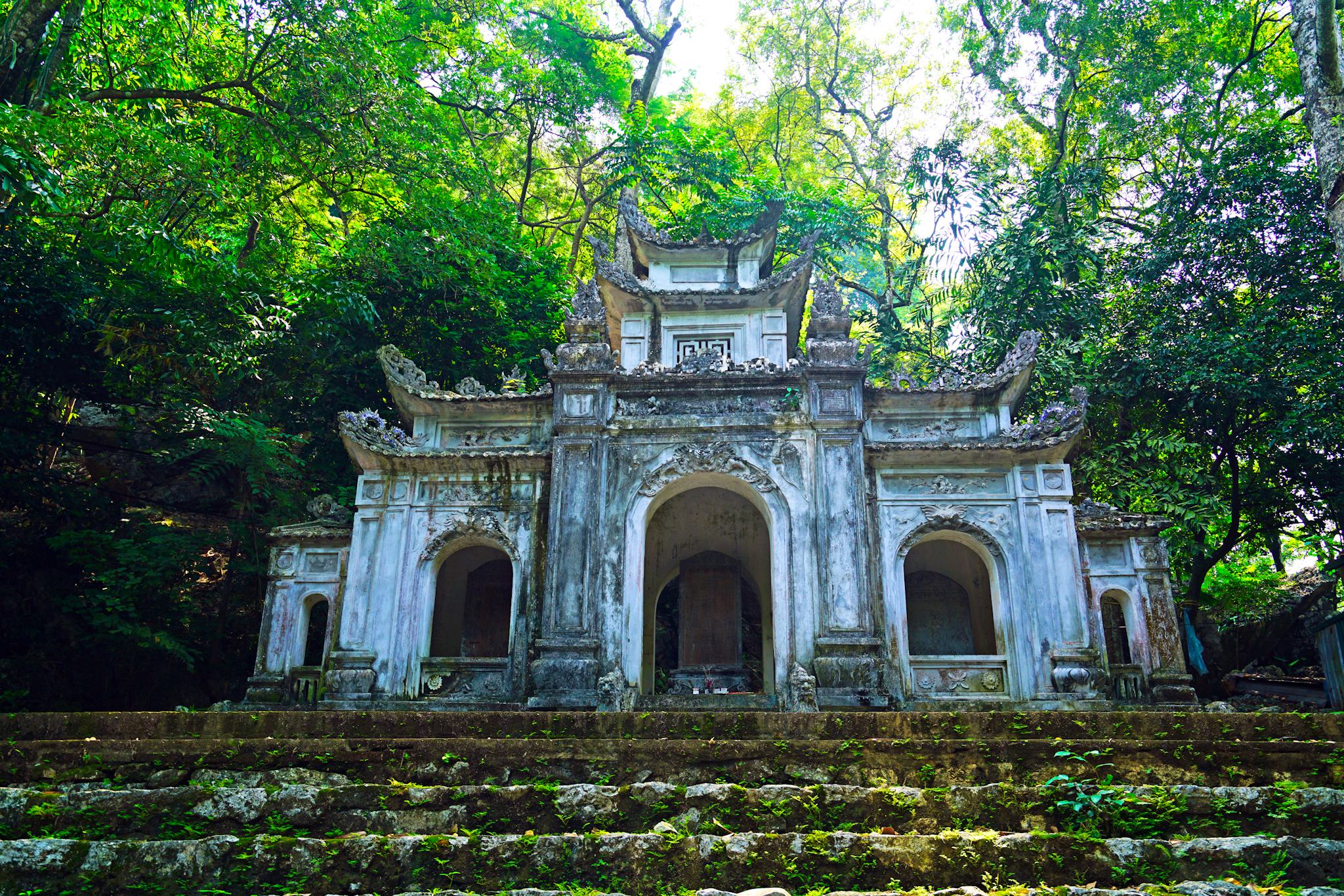 Perfume Pagoda
