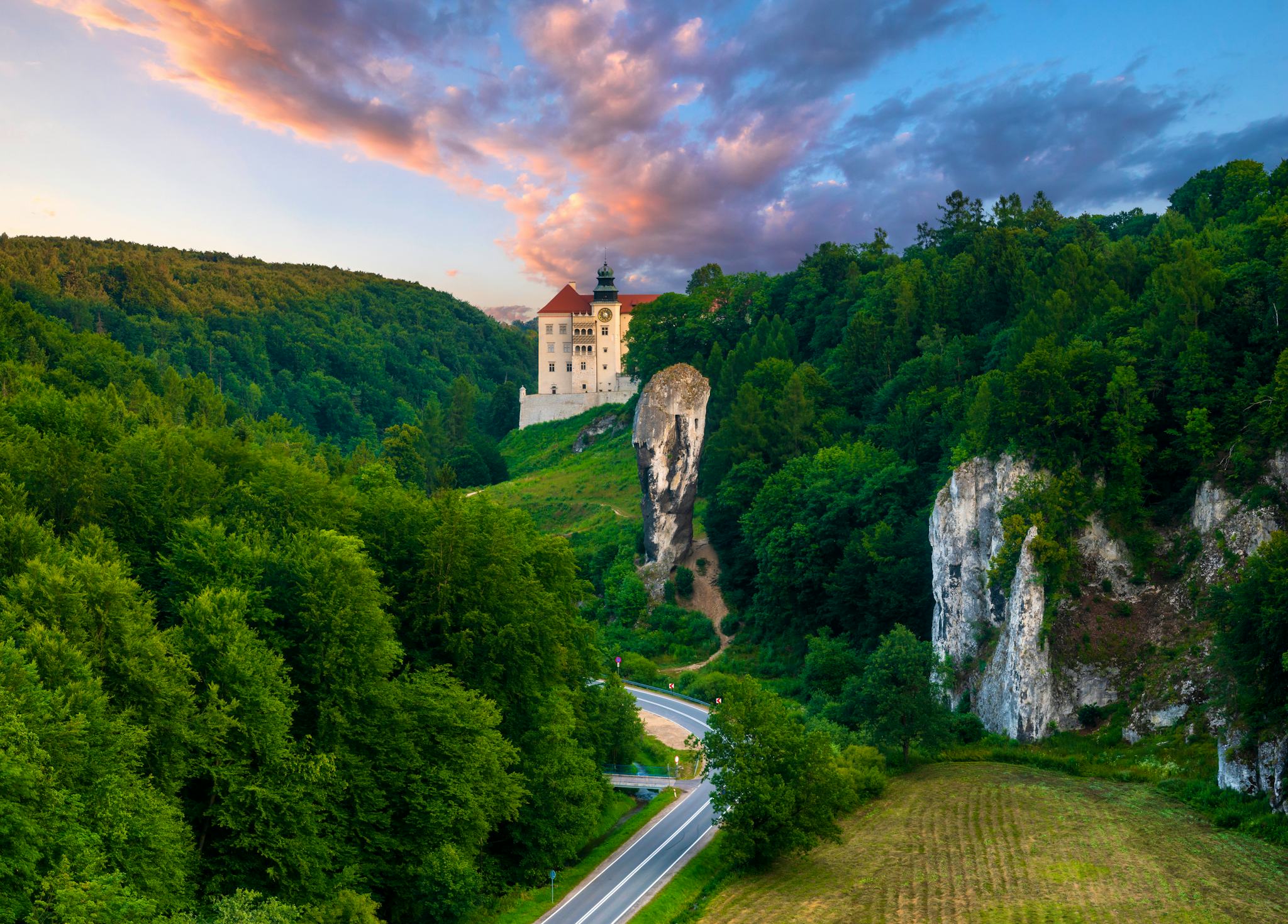 Pieskowa Skala Castle