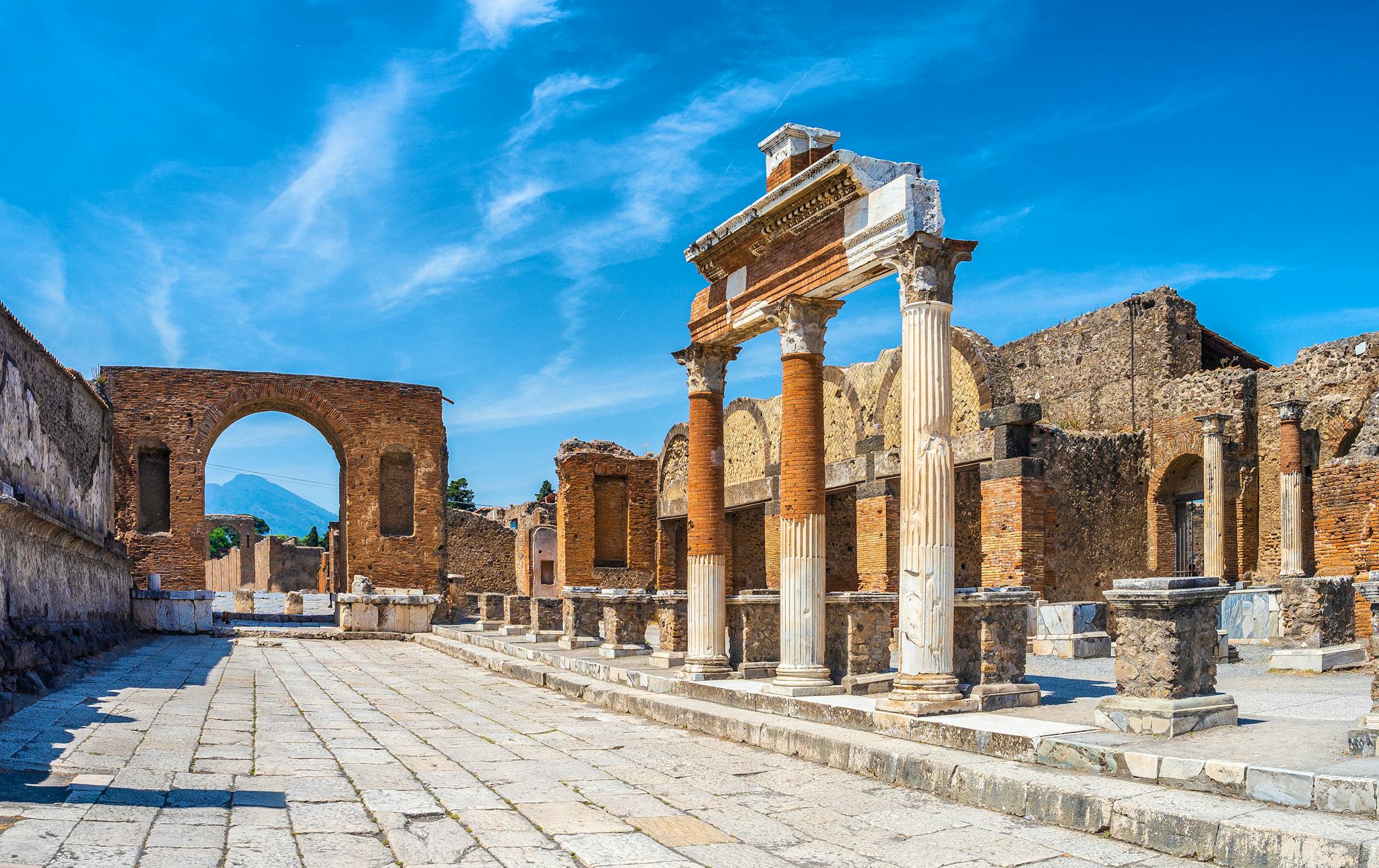Salerno to Paestum and Pompeii: Private day trip