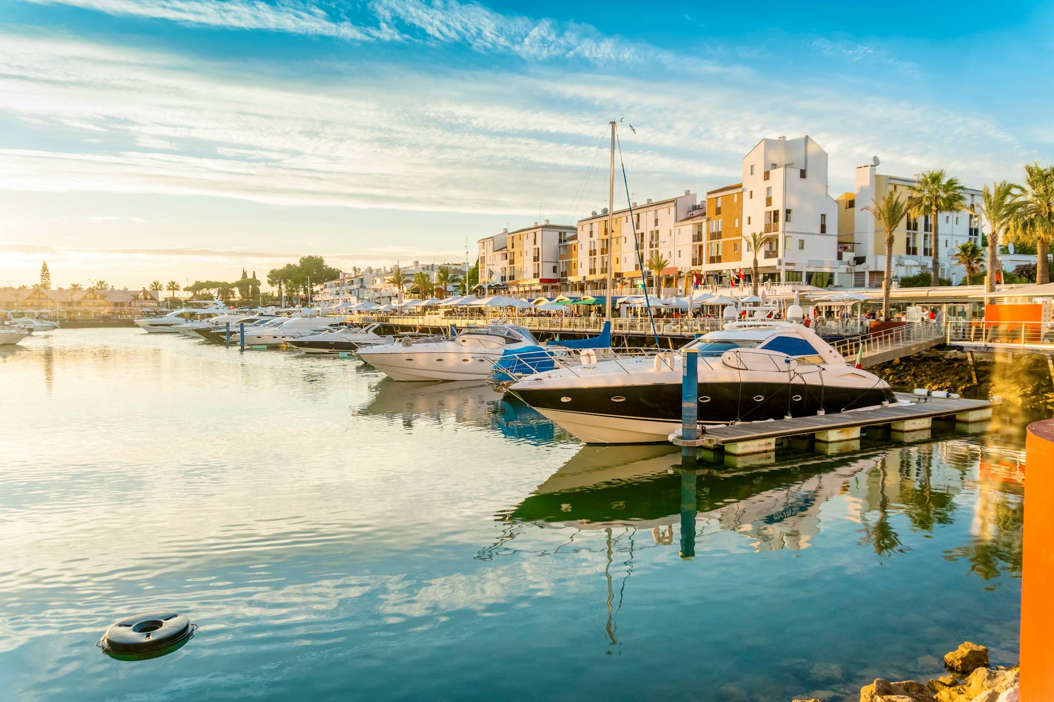 Faro City to Albufeira and Quarteira: Private, guided tour