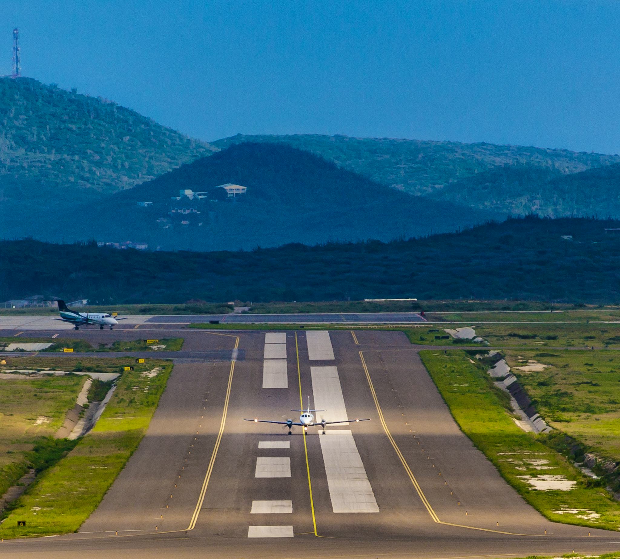 Queen Beatrix International Airport