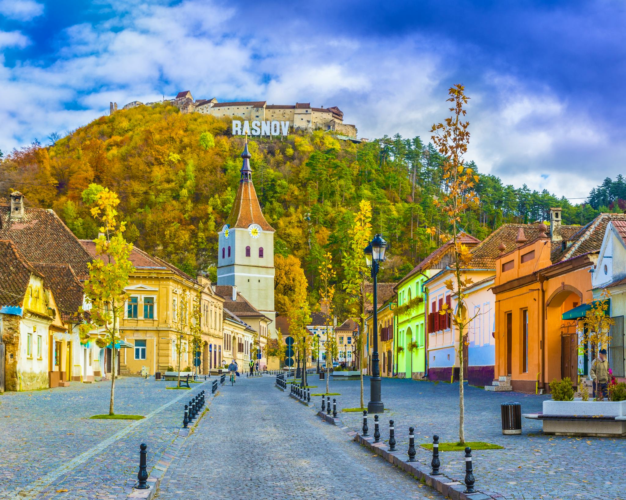 Bucharest to Brasov and Rasnov: Private day trip