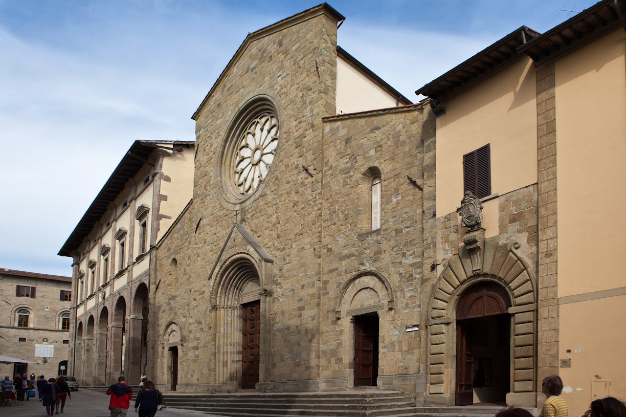 Florence to Sansepolcro from 56 Private Car Transfer in 2 Hours