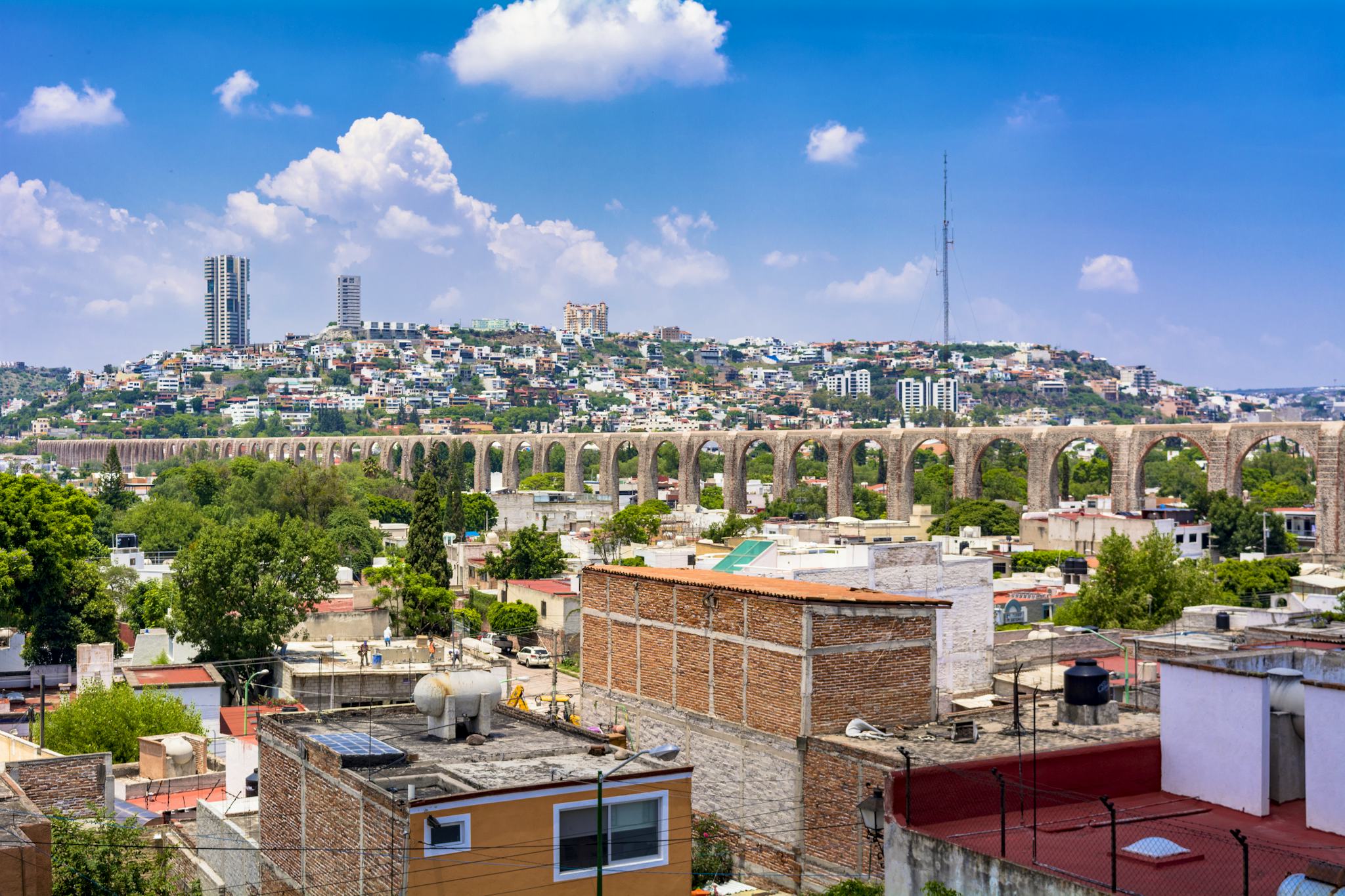 Mexico City to Teotihuacan and Queretaro: private day trip