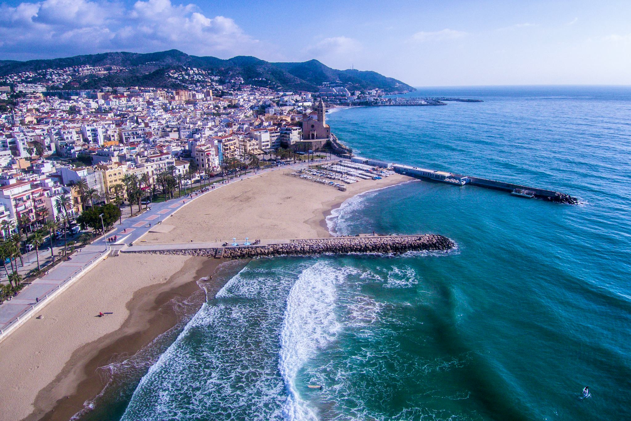 Barcelona to Tarragona and Sitges: Private day trip