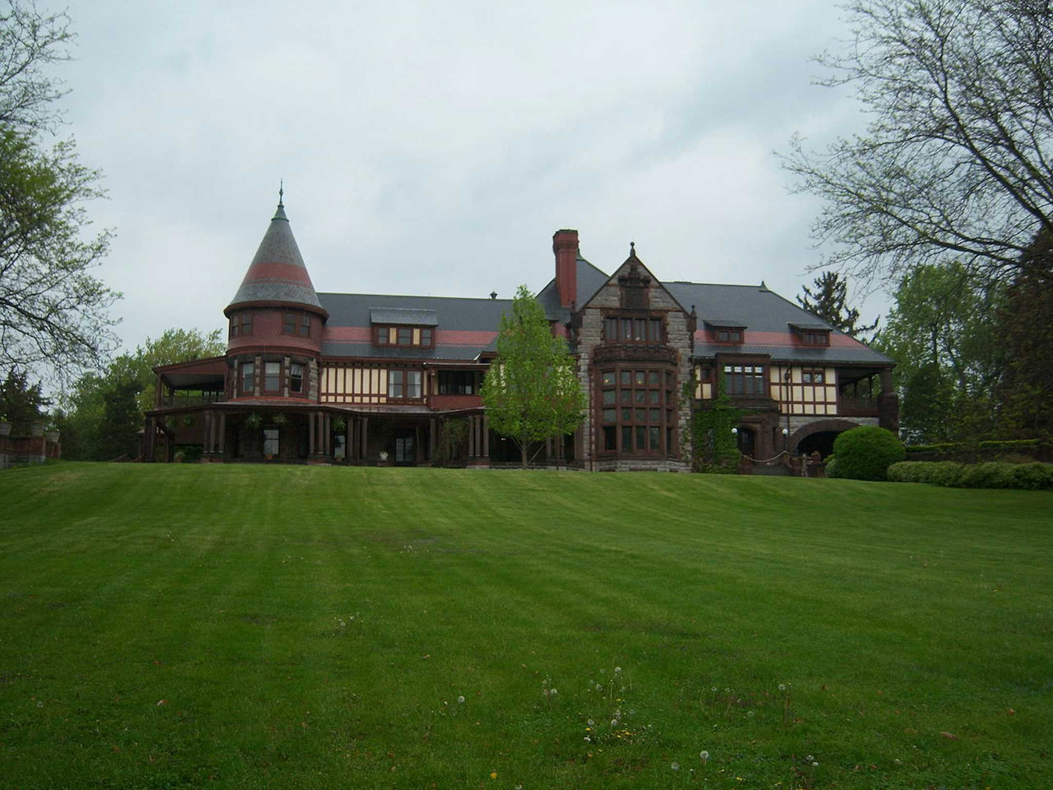 Sonnenberg Gardens & Mansion State Park