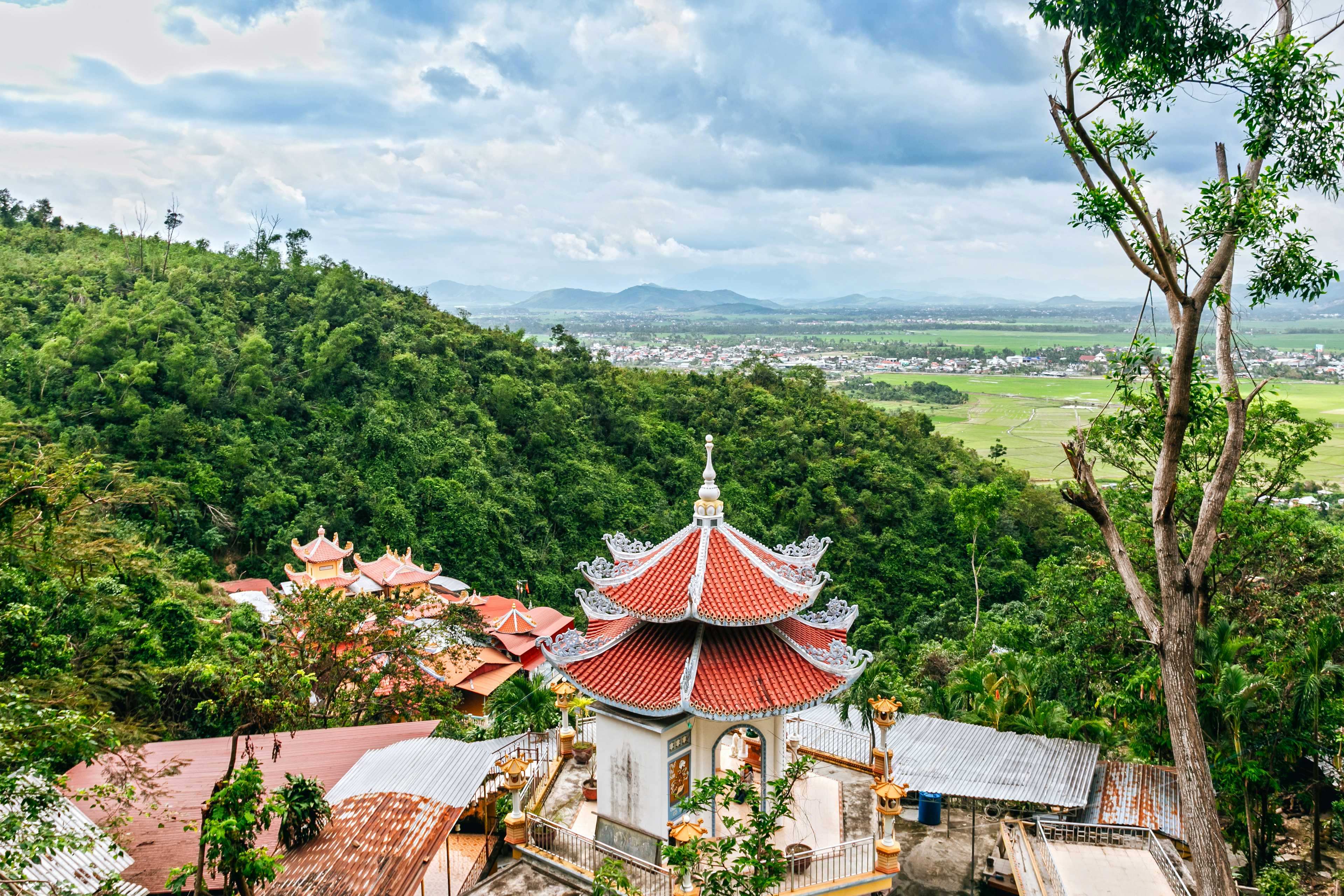 Suoi Do Pagoda