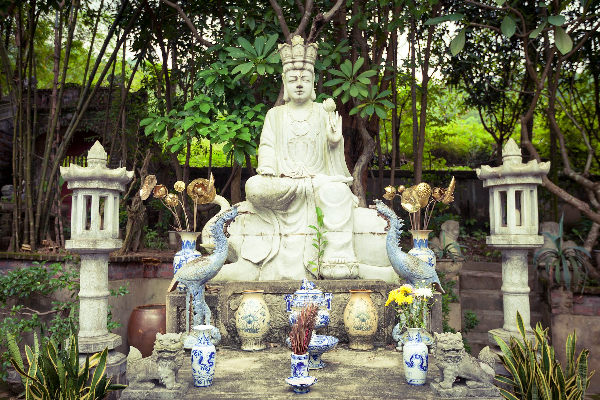 Thanh Chuong Viet Palace