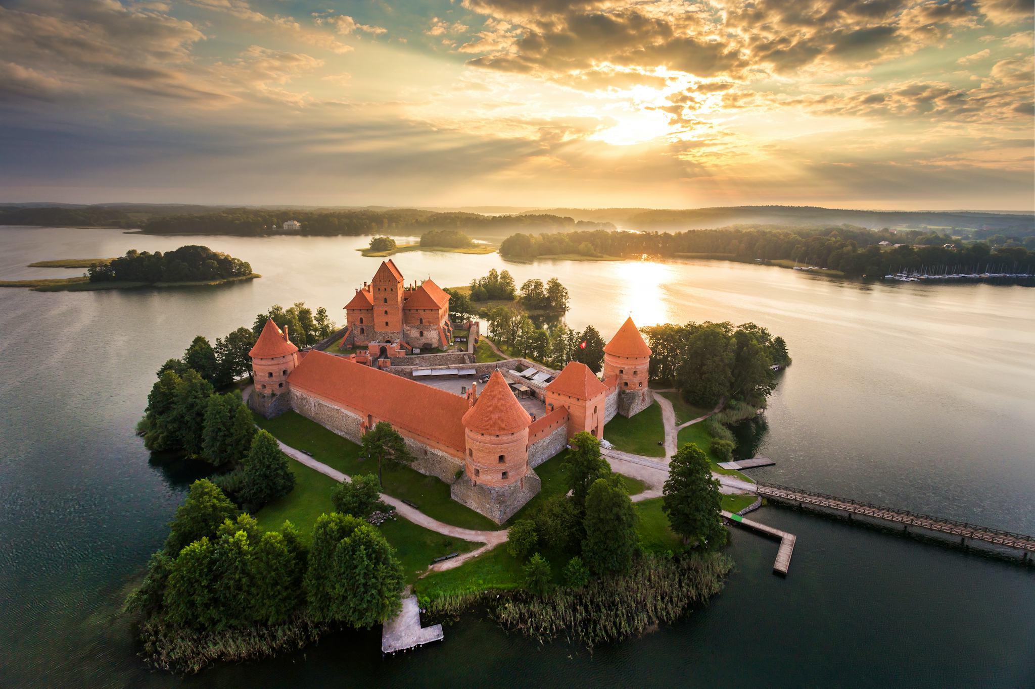 Vilnius to Trakai Island Castle and Kaunas: Private day trip